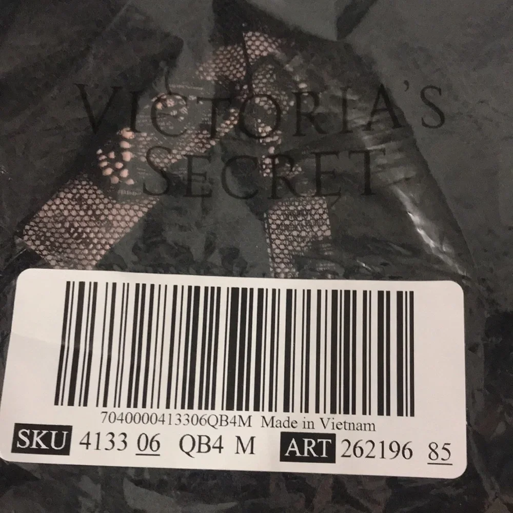 Victoria’s Secret Bundle of Dream Angel Midrise Cheeky Lace Panties M NWT